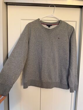 Tommy Hilfiger Gray Crewneck Sweatshirt with Flag Logo